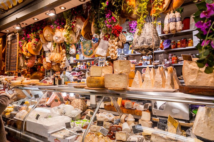 Tour Gastronomico “Sapori di Toscana: Storie dal Mercato”